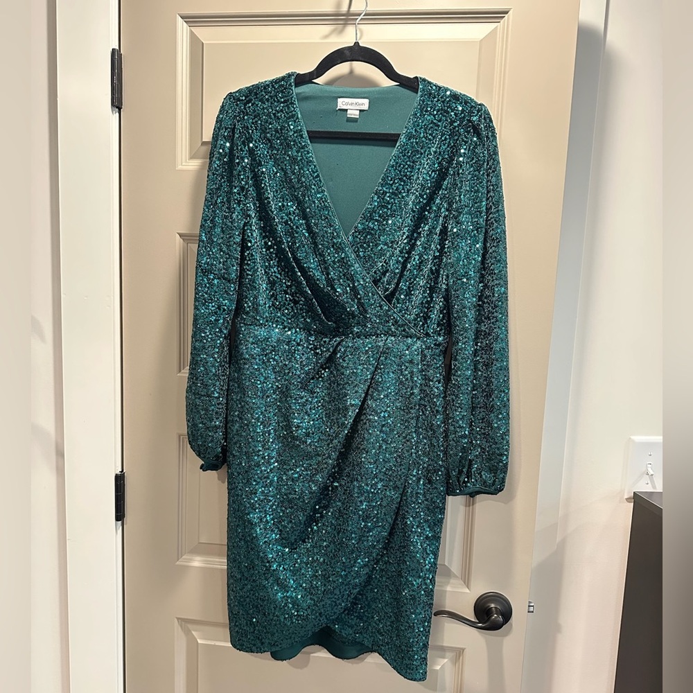 Calvin Klein Green Sequined Faux-Wrap Sheath Dress - Women’s 10